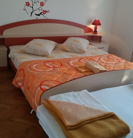 Apartment Valeria Lopar Eksteriør billede
