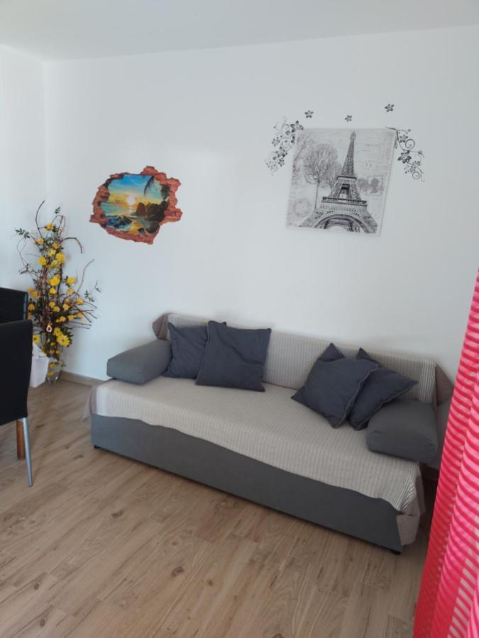 Apartment Valeria Lopar Eksteriør billede