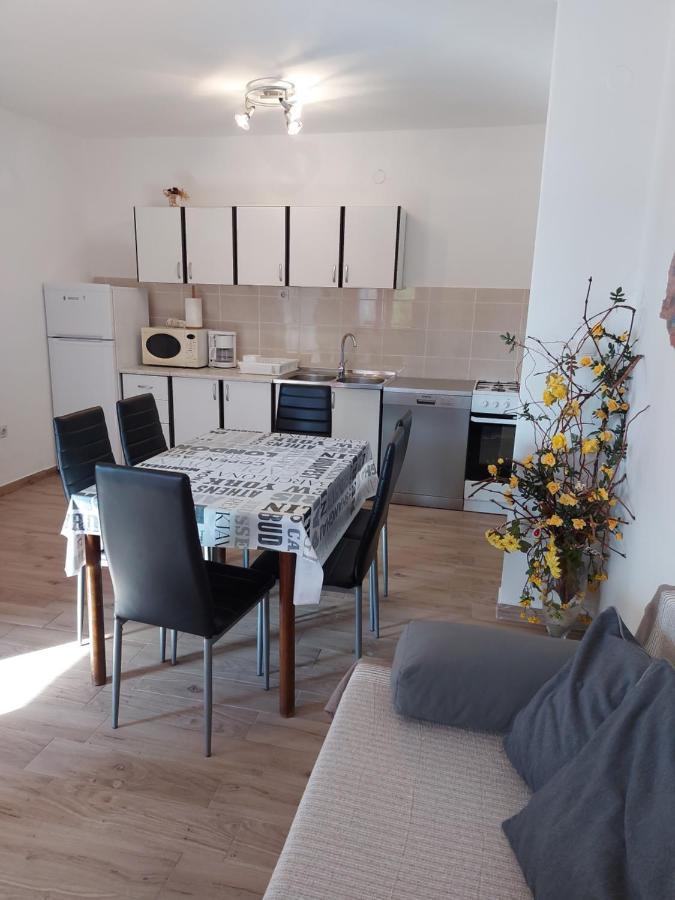Apartment Valeria Lopar Eksteriør billede