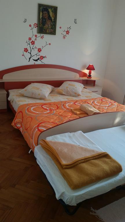 Apartment Valeria Lopar Eksteriør billede